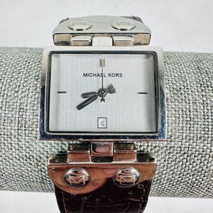 Michael Kors Watch Womens 28mm Embossed Leather MK-4134 Silver Tone New Battery